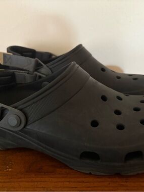 CROCS Men's Classic Black Clogs with Heel Strap